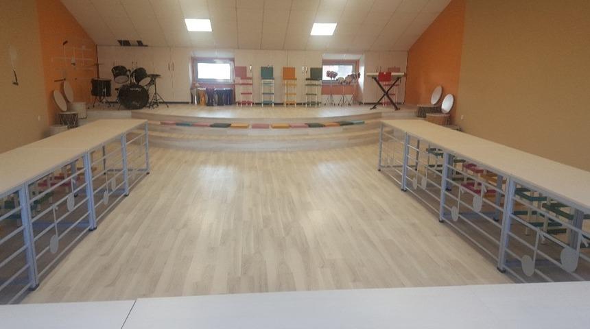 Kazım Karabekir Ortaokulu m&uuml;zik sınıfı yenilendi