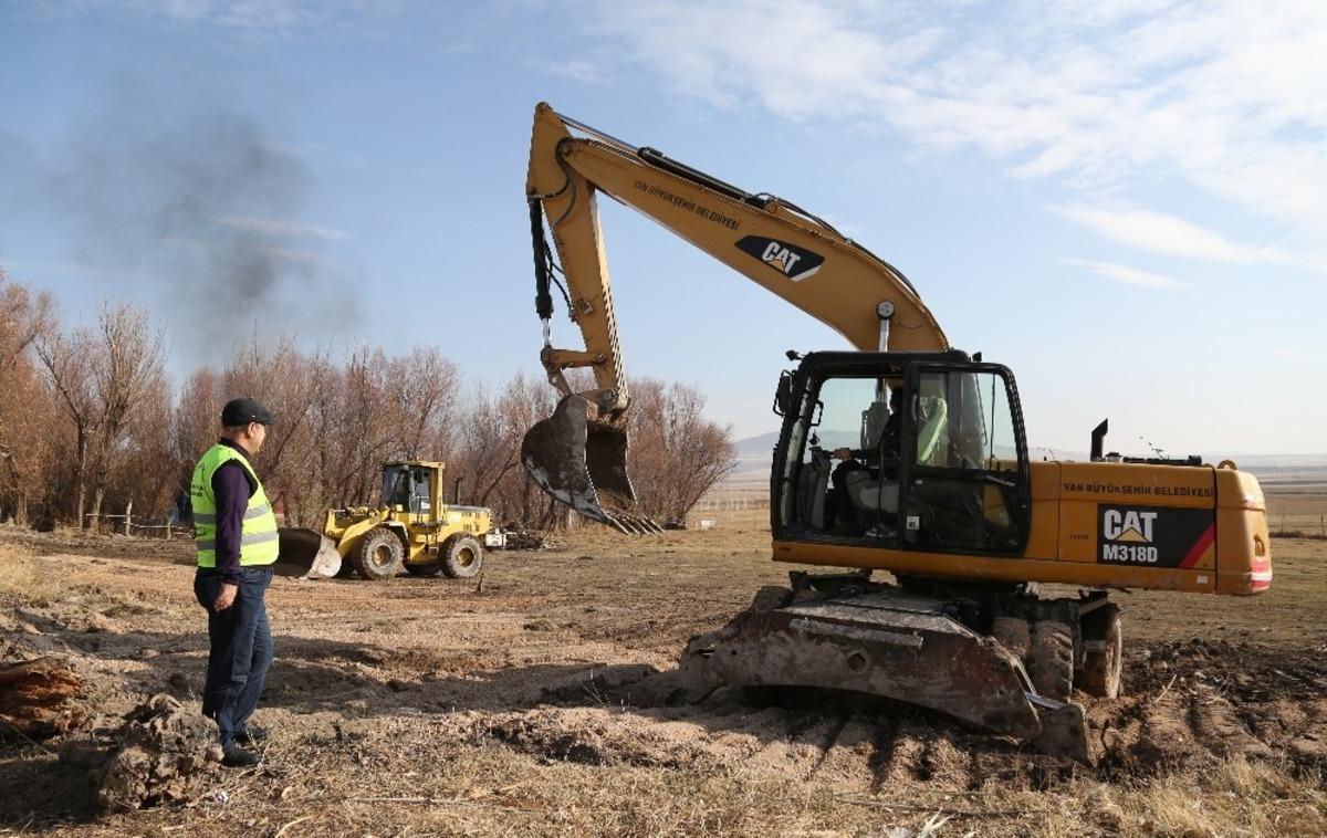 G&ouml;ll&uuml; Mahallesi&rsquo;nin su kanalı problemi &ccedil;&ouml;z&uuml;ld&uuml;