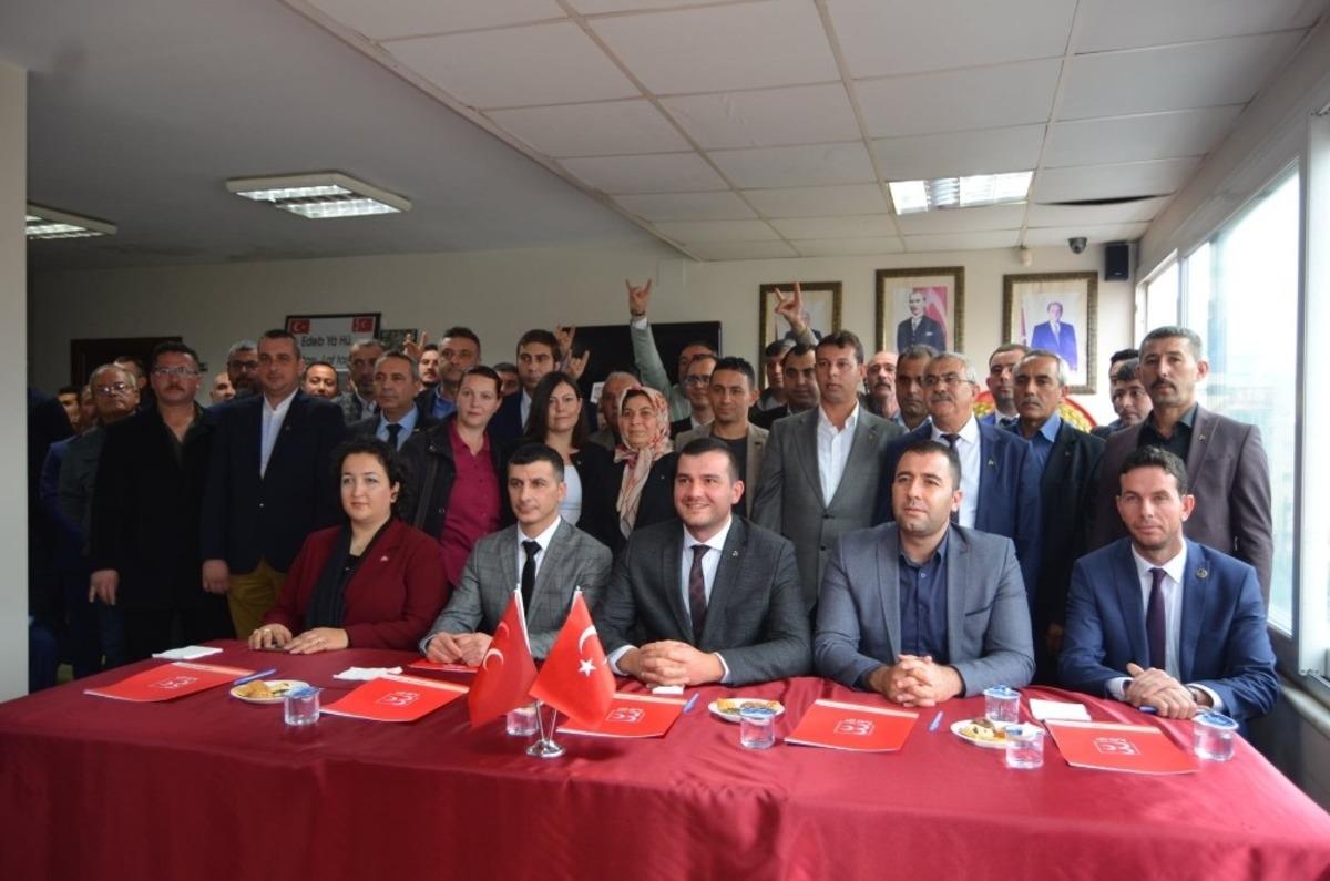 S&ouml;ke MHP&rsquo;nin yeni y&ouml;netimi tanıtıldı