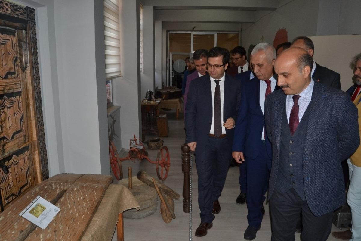 Kozan Şehit Kubilay İlkokulu&rsquo;nda m&uuml;ze ve at&ouml;lye a&ccedil;ıldı