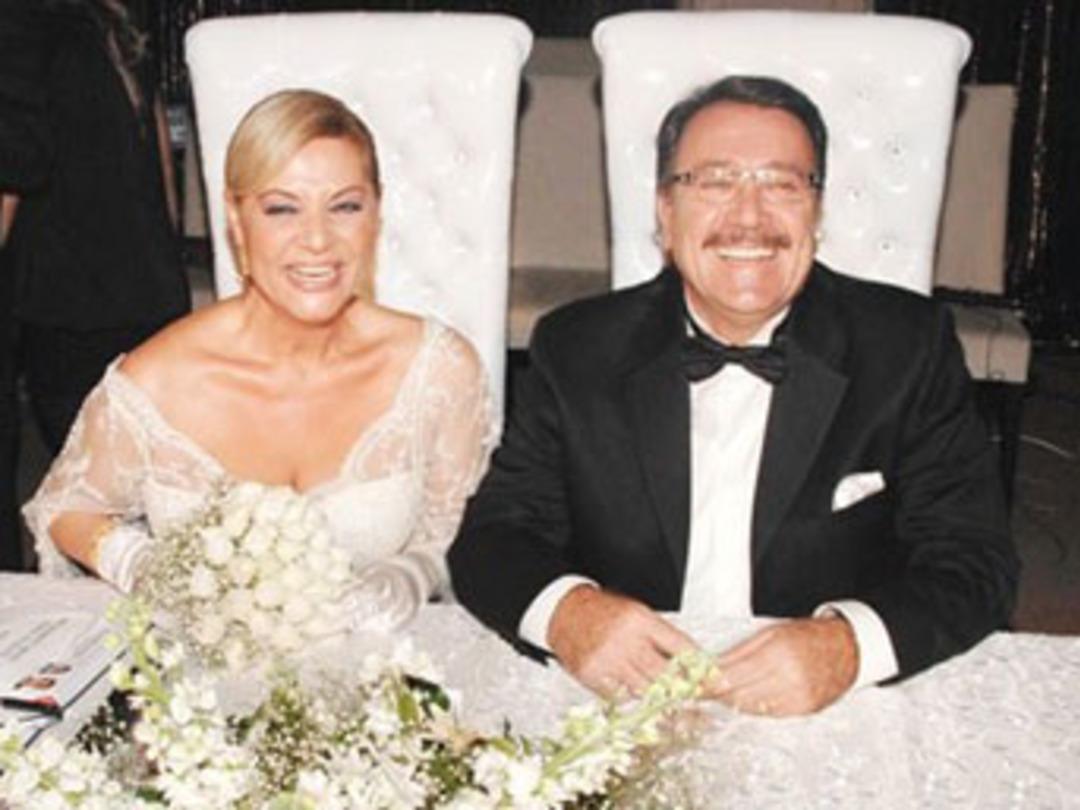 &Uuml;&ccedil;&uuml;nc&uuml; eşinden de ayrılıyor