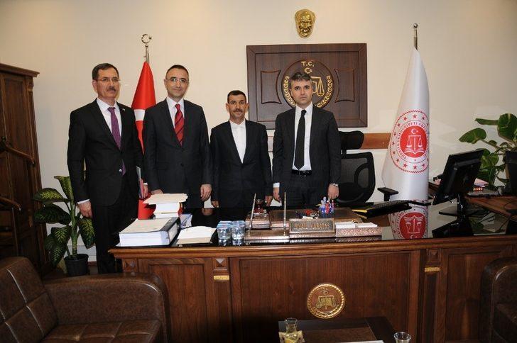 ‘Karanlığı Aydınlananlar’ öykü yarışması sona erdi G3