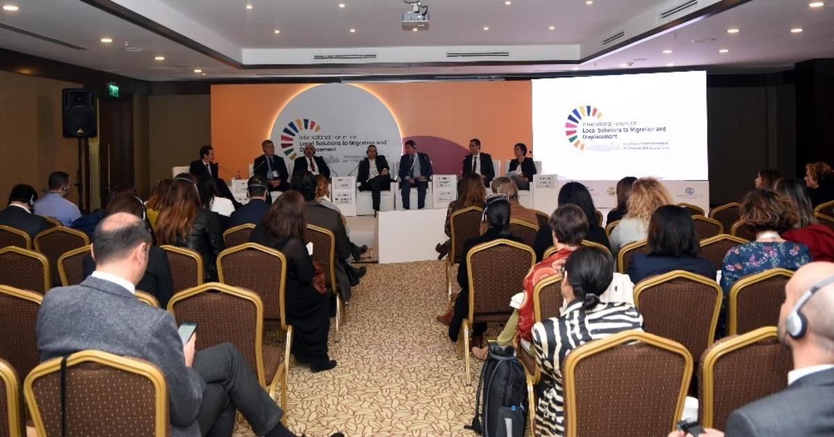 &Uuml;nverdi, Uluslararası Forumda g&ouml;&ccedil;le gelenlerin Gaziantep ekonomisine etkilerini anlattı