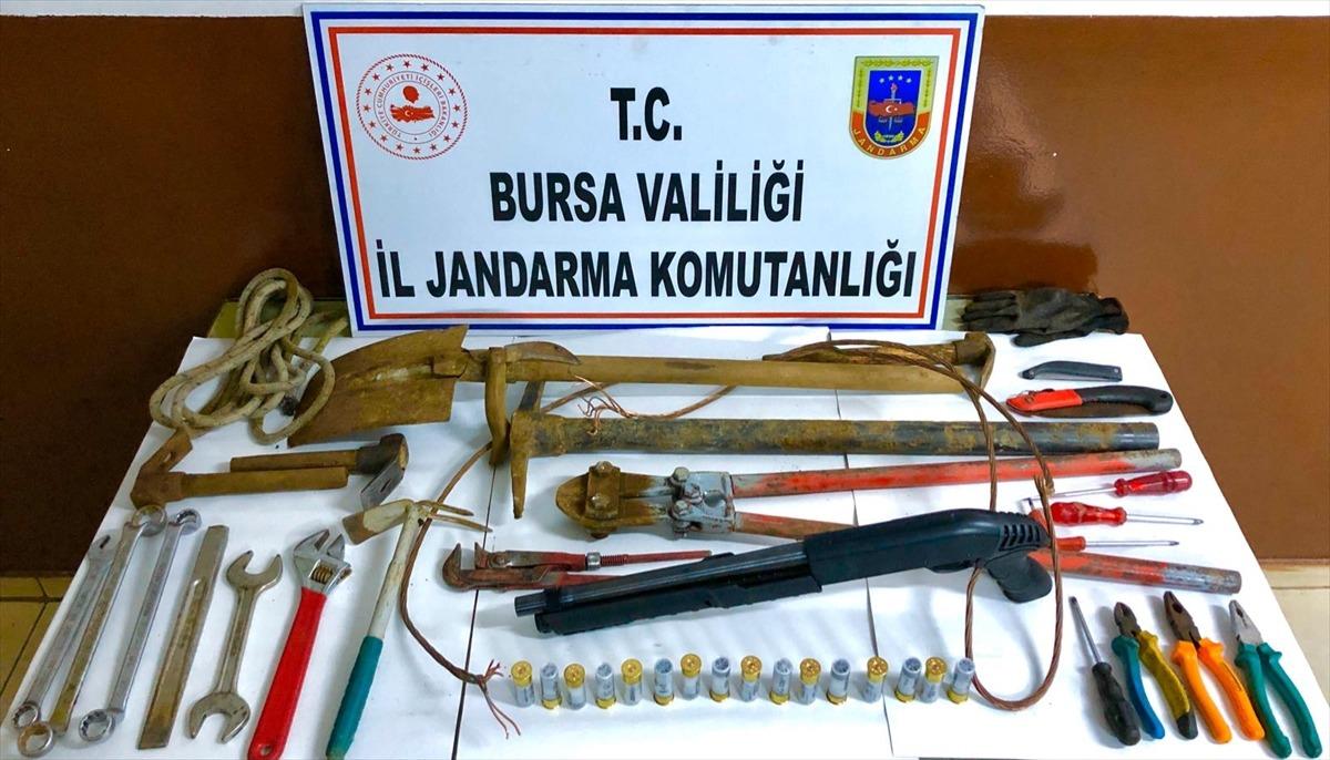 Bursa'da "hırsızlık &ccedil;etesi" ş&uuml;phelileri yakalandı