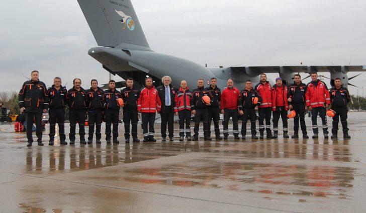 Türkiye'nin yardım uçağı Tiran'a indi! G4