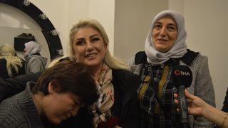 Muazzez Ersoy, zihinsel engelli hayranı Sıdıka’nın hayalini gerçekleştirdi