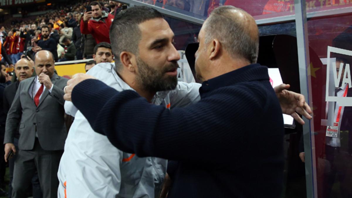 Arda Turan Galatasaray'a geri d&ouml;n&uuml;yor