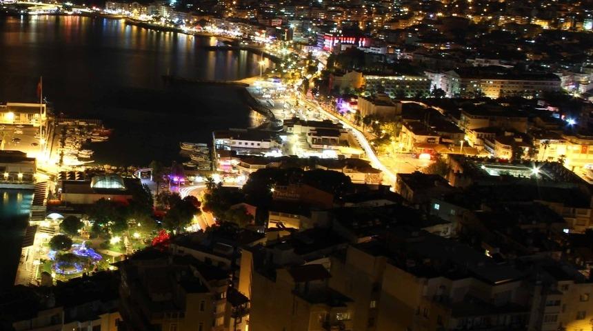 Kuşadası K&ouml;rfezi beşik gibi