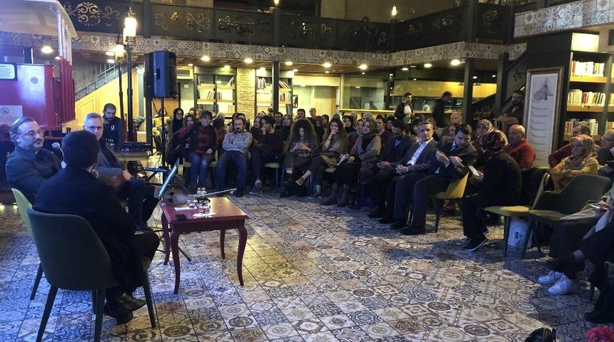 &Uuml;sk&uuml;dar&rsquo;da Kemen&ccedil;e Ustası Derya T&uuml;rkan konser verdi