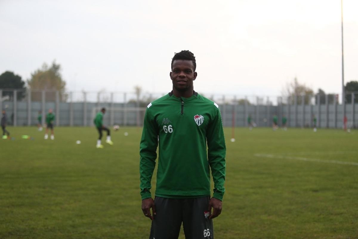 Shehu: &ldquo;Rakiplerimiz bize karşı y&uuml;zde 200 performansla oynuyor&rdquo;