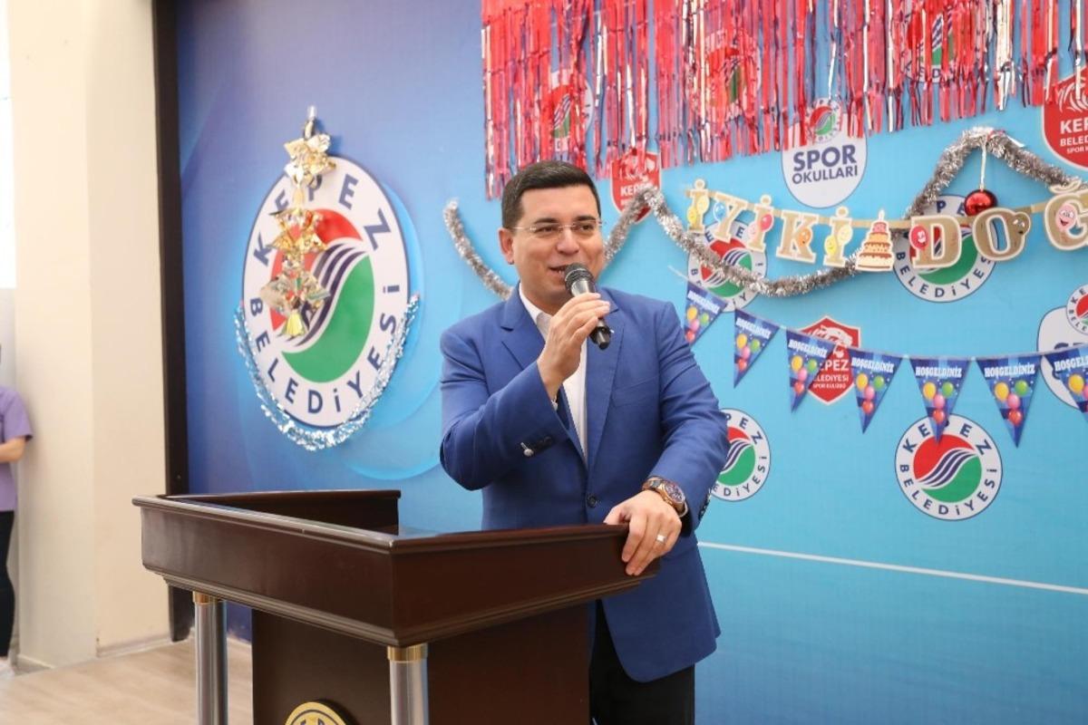 Başkan T&uuml;t&uuml;nc&uuml;&rsquo;den Kepezli &ccedil;ocuklara doğum g&uuml;n&uuml;