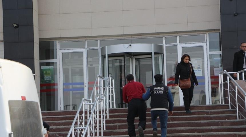 Kars&rsquo;ta uyuşturucu ele ge&ccedil;irildi