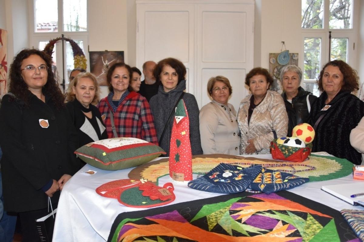 &Ccedil;ASAK&Ouml;DER&rsquo;den &rsquo;Disiplinler Arası Karma Sergisi&rsquo; beğeni topladı