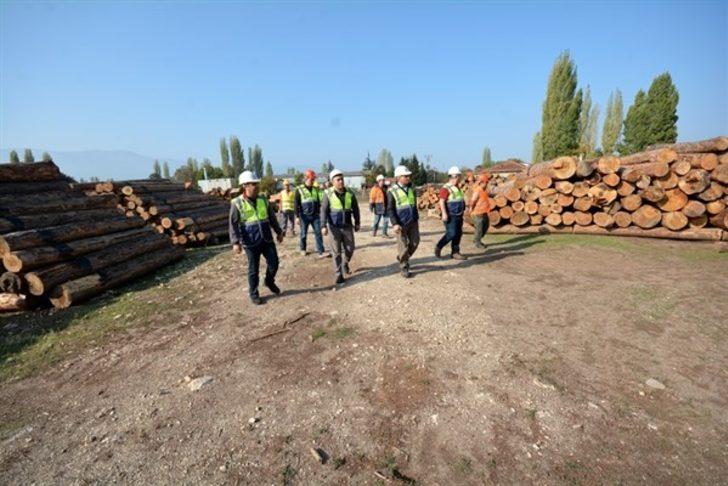 Bölge Müdürü Keskin, orman depolarında incelemelerde bulundu G4
