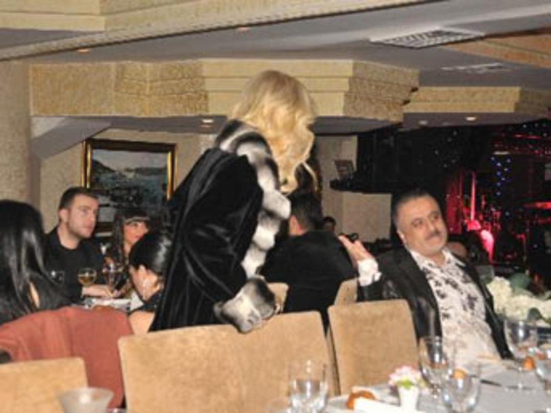 Seda 'porno'yla tehdit etti