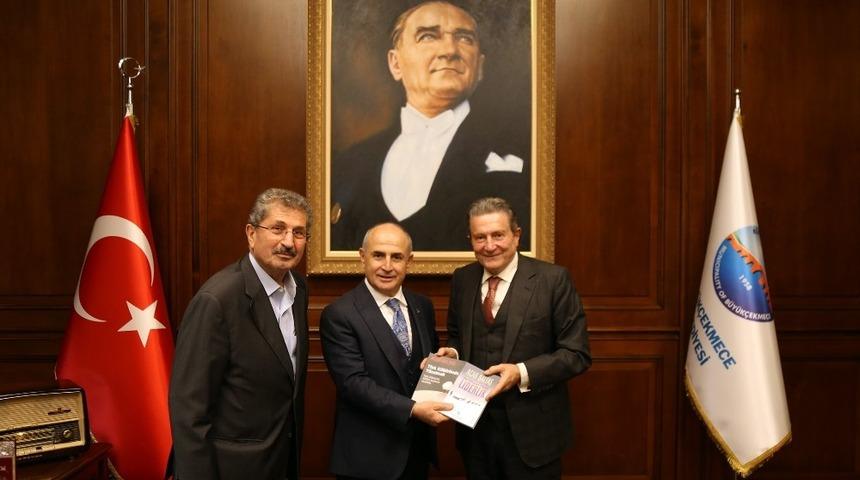 Prof. Acar Baltaş&rsquo;tan Başkan Akg&uuml;n&rsquo;e ziyaret