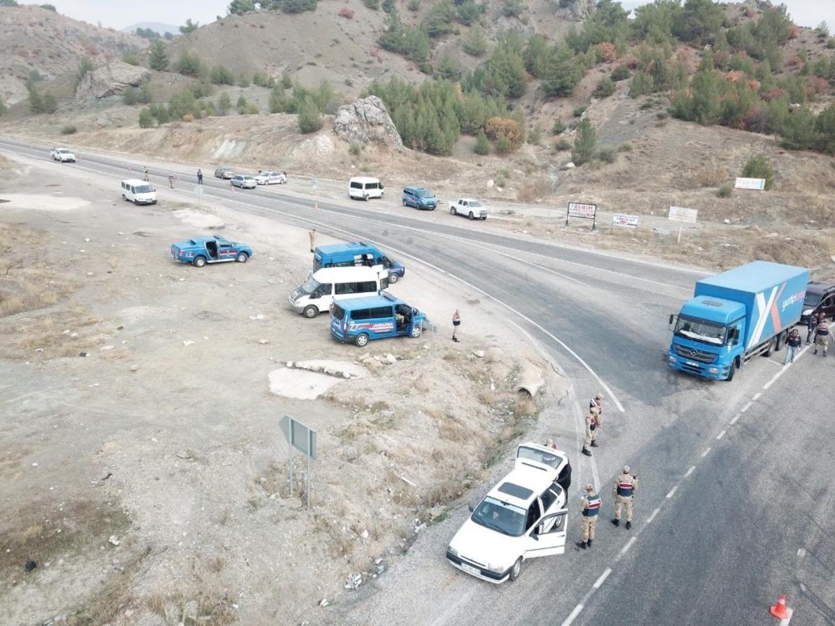 Jandarma ekiplerinden huzur uygulaması