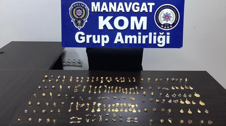Antalya'da gümrük kaçağı ziynet eşyaları ele geçirildi
