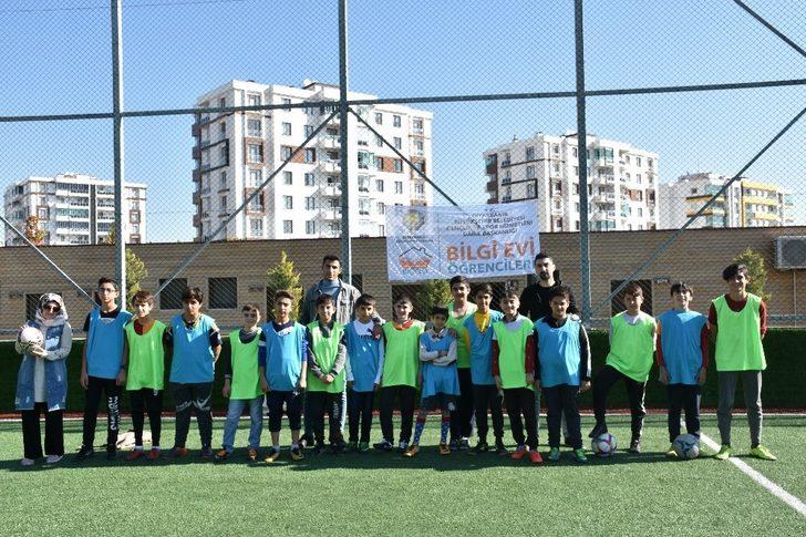 Bilgi Evi futbol turnuvası sona erdi G3