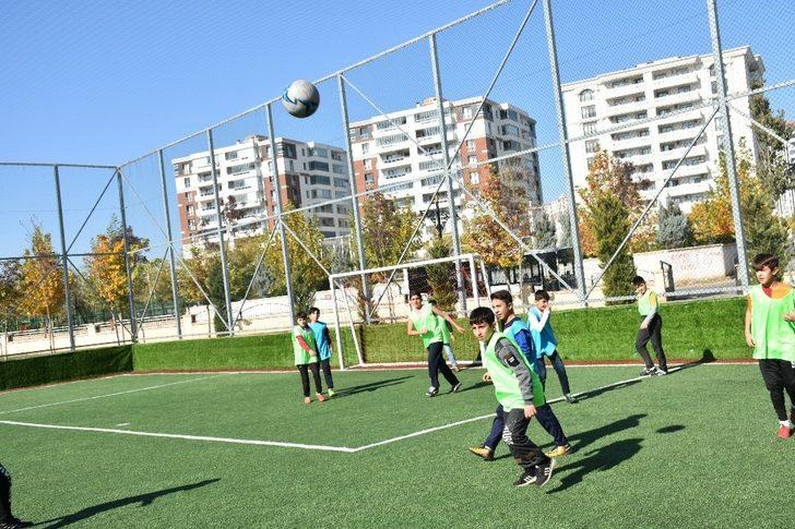 Bilgi Evi futbol turnuvası sona erdi G4