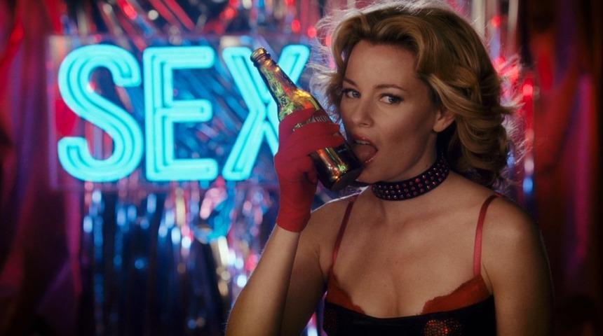 Elizabeth Banks, yeniden yönetmen koltuğunda