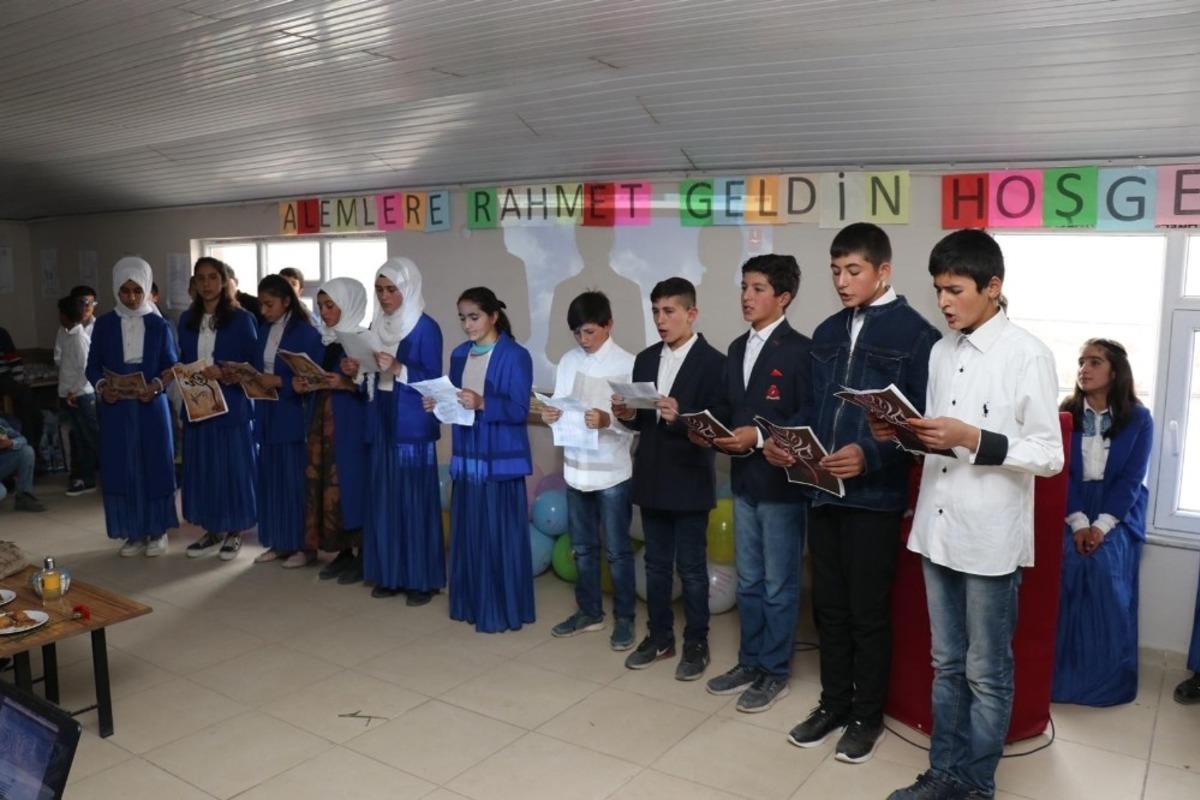 K&ouml;y &ouml;ğrencilerinden Mevlid-i Nebi programı