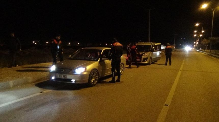 Osmaniye’de uygulamada silah ve uyuşturucu ele geçirildi