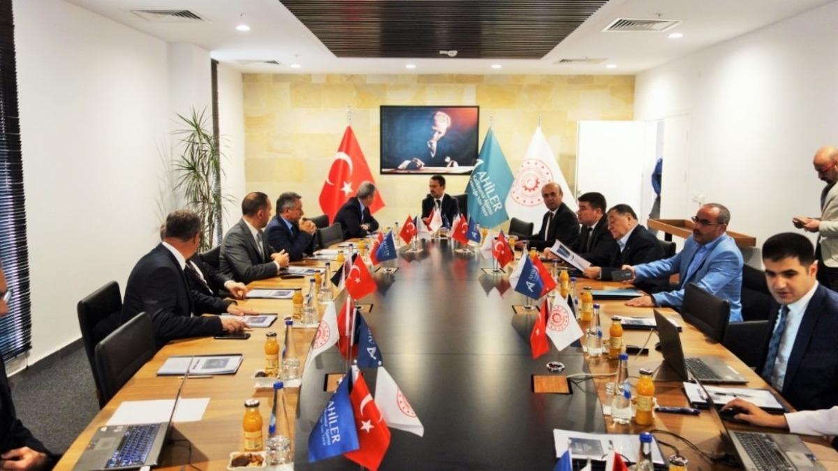 AHİKA Kasım ayı y&ouml;netim kurulu toplantısı Nevşehir&rsquo;de yapıldı