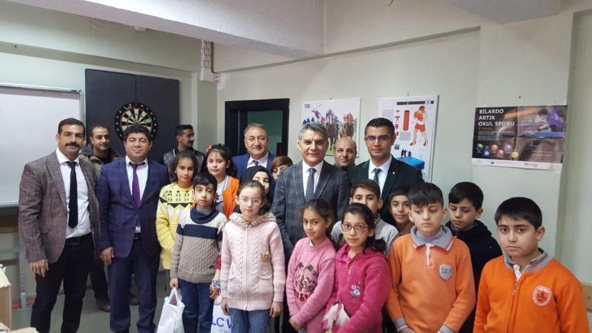 Kaymakam &Ouml;zkan&rsquo;dan okul ziyareti