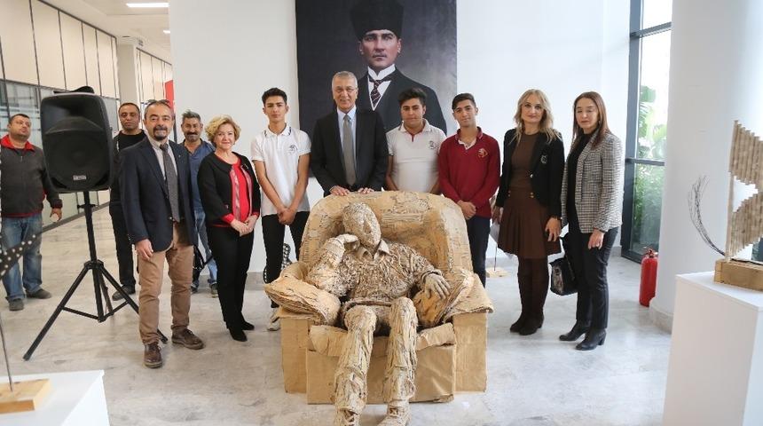 Mezitli Belediyesi’nde heykel ve renk sergisi