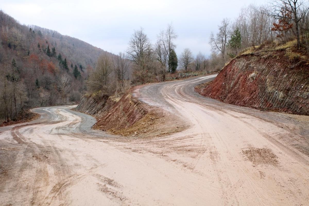 Pamukova&rsquo;da yollar genişliyor