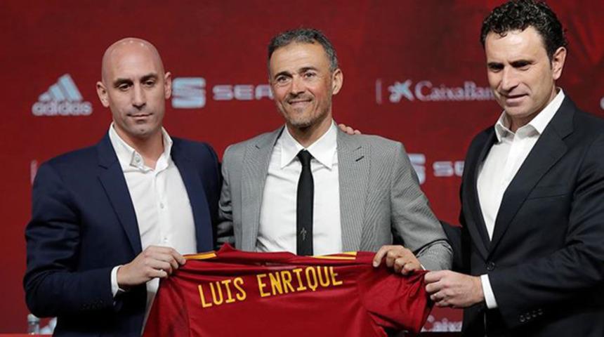 Luis Enrique: Başladığım projeyi bitirmeye geliyorum