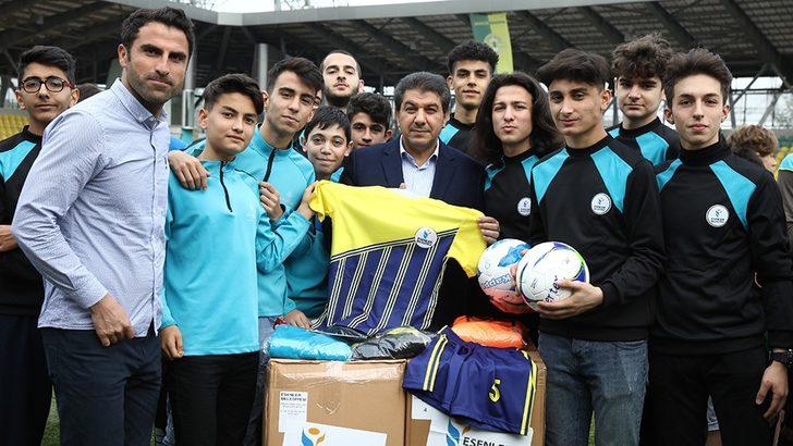 Esenler’de amatör spor kulüplerine tam destek G4