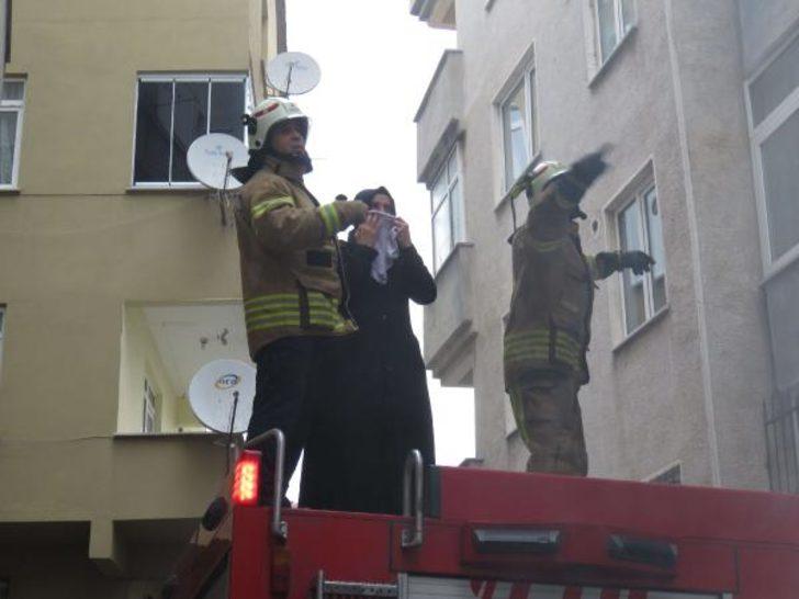 Ümraniye'de apartmanda yangın! Can pazarı yaşandı G5