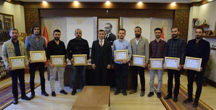 Uyuşturucu ile mücadele eden polislere başarı belgesi verildi G1