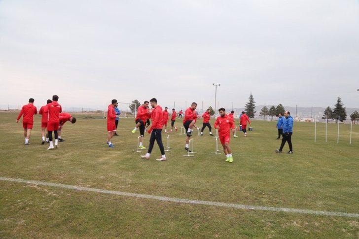 Belediye Başkanı Rasim Arı, Nevşehir Belediyespor antrenmanında G2