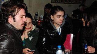 Hamile eşini evde bırakıp...