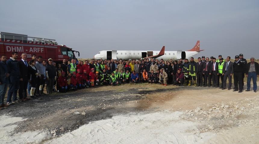 Şanlıurfa GAP Havalimanı'nda yangın tatbikatı yapıldı