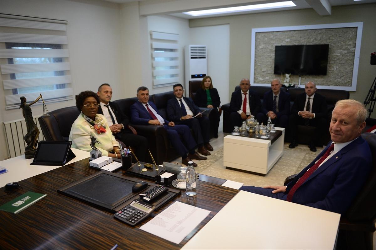 Tanzanya B&uuml;y&uuml;kel&ccedil;isi Kiondo: "T&uuml;rkiye ile 500 milyon dolarlık dış ticaret hacmine ulaşacağız"