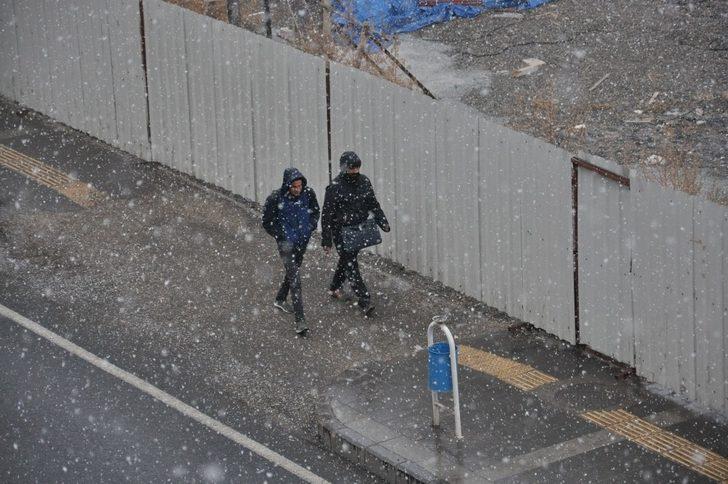 Meteoroloji uyarmıştı: Kara teslim! G3
