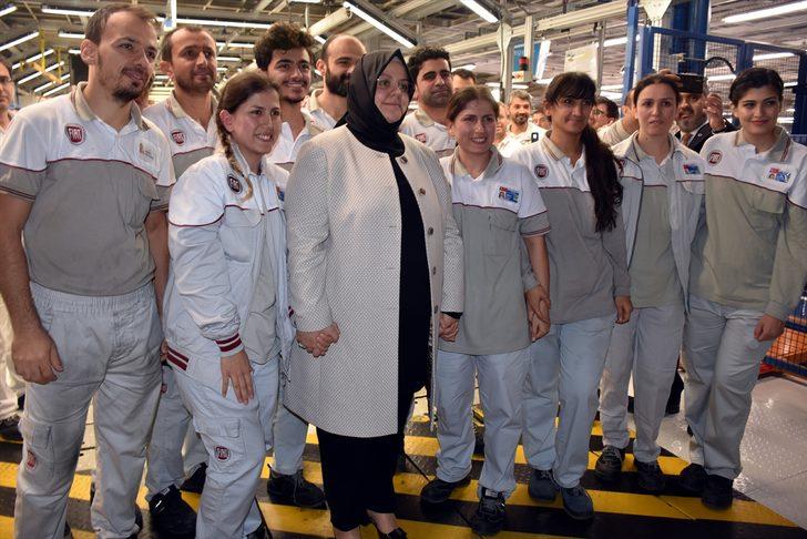 Aile, Çalışma ve Sosyal Güvenlik Bakanı Selçuk, Bursa'da G4