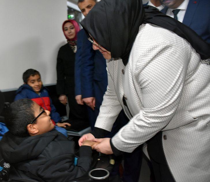 Aile, Çalışma ve Sosyal Güvenlik Bakanı Selçuk, Bursa'da G5