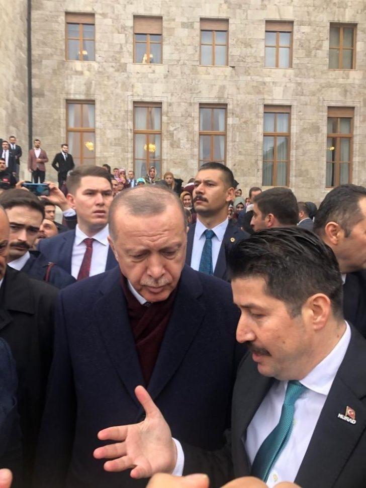 TEKDER’den Cumhurbaşkanı Erdoğan’a altın anahtar işlemeli tablo G5