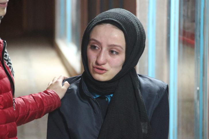 Tüfekli iki soyguncu, marketteki paraları alarak kaçtı G4