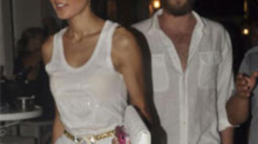 Kıvan&ccedil;'tan G&uuml;ll&uuml; Mesaj