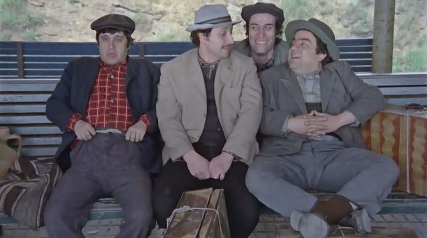 Salak Milyoner konusu, Salak Milyoner oyuncu kadrosu, Salak Milyoner hakkında bilinmeyenler