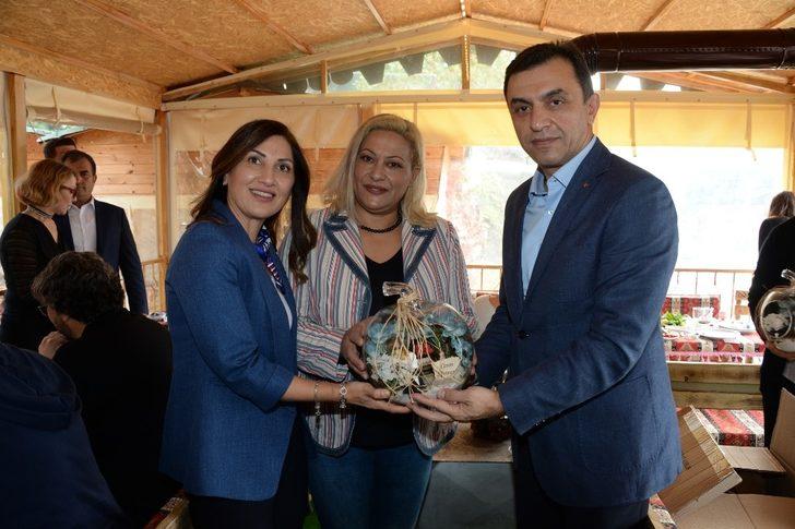 Emniyet Müdürü Ulucan şehit ve gazilerin öğretmen eşleri ile bir araya geldi G2