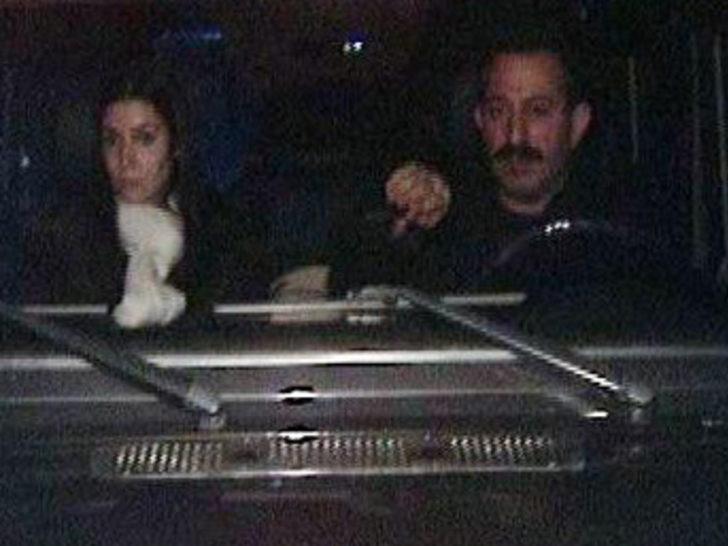 25 yıllık eşini aldattı mı? G1