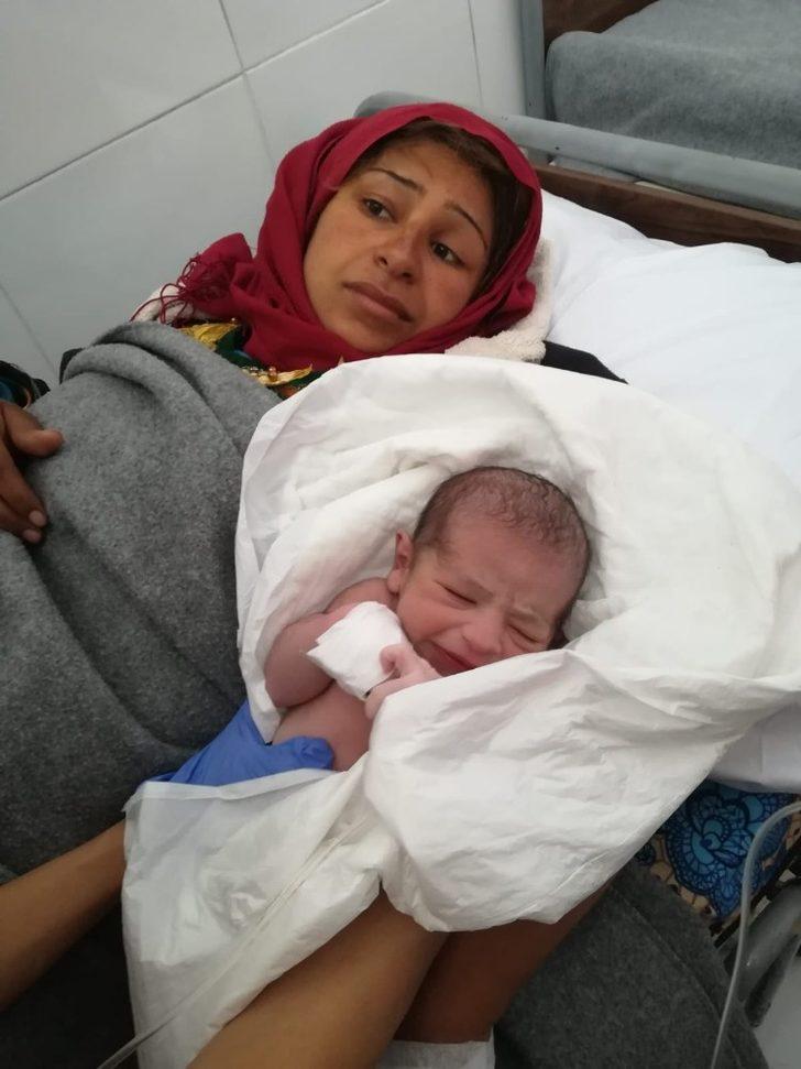 Tel Abyad Hastanesinde doğdu, adı “Barış” oldu G3