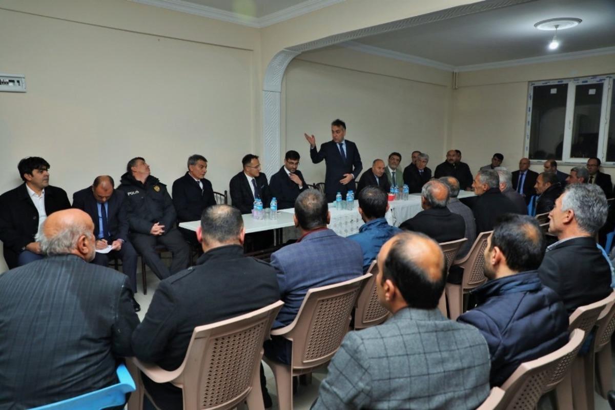 Vali &Ccedil;ağatay&rsquo;dan &lsquo;halk&rsquo; toplantısı